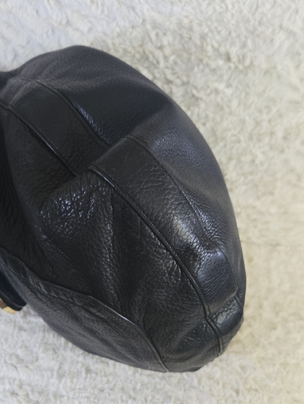 Tory Burch Black Leather Shoulder Bag with Decorative Logo Medallion - Picture 4 of 16